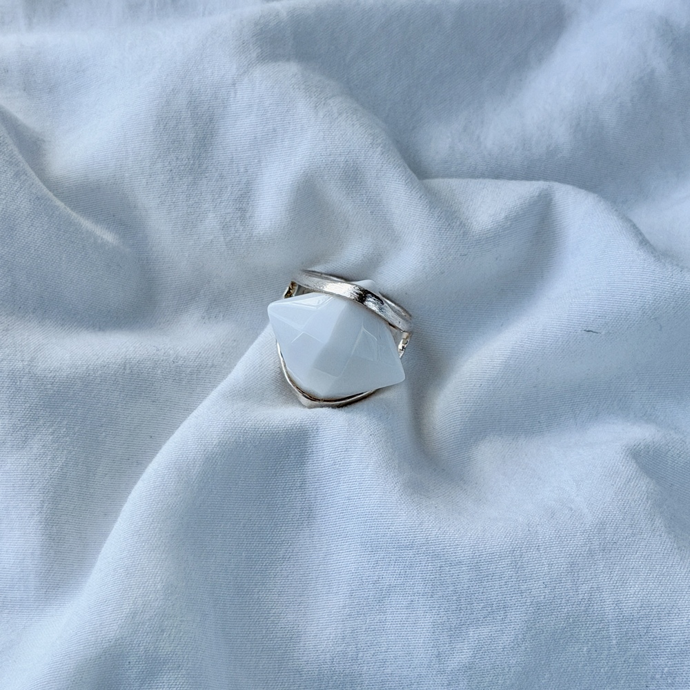 Sideway Square Encased Ring - Silver Plated - White Quartz - Size 7.5